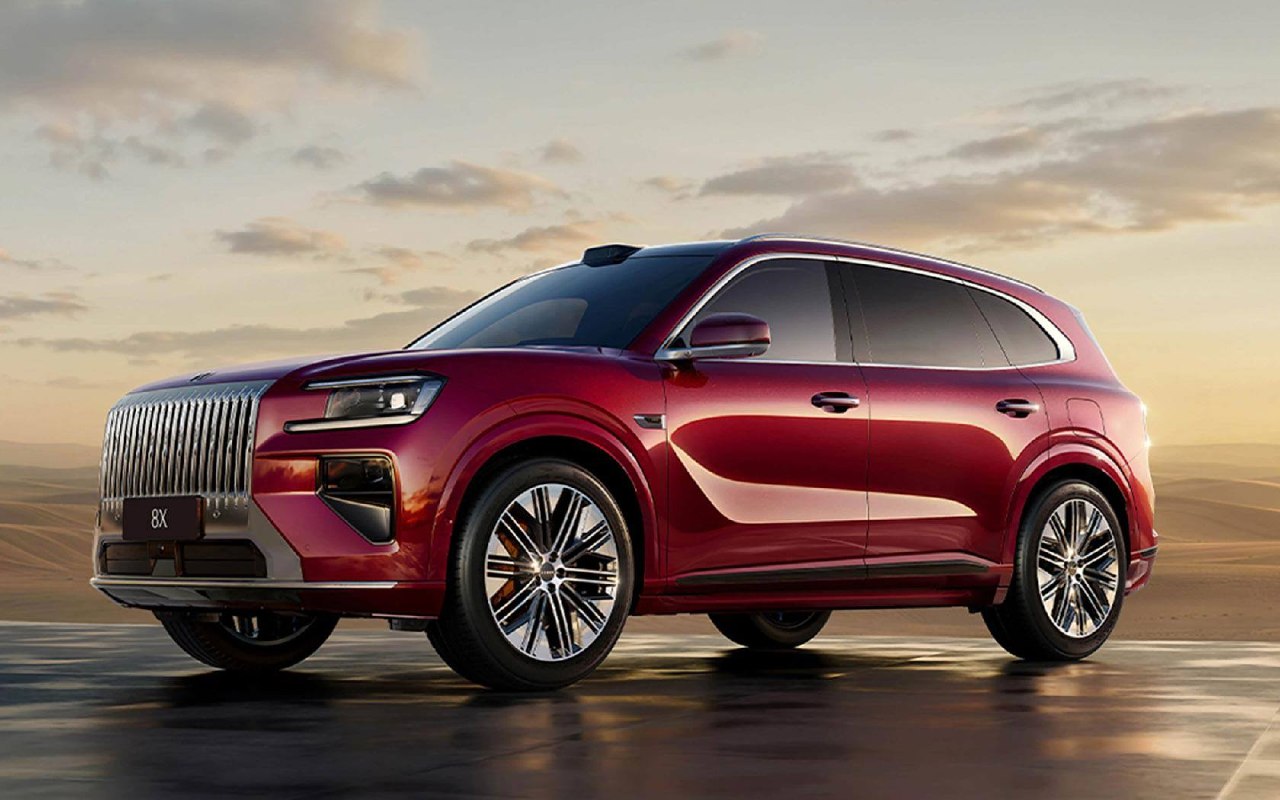 Красный SUV 8X
